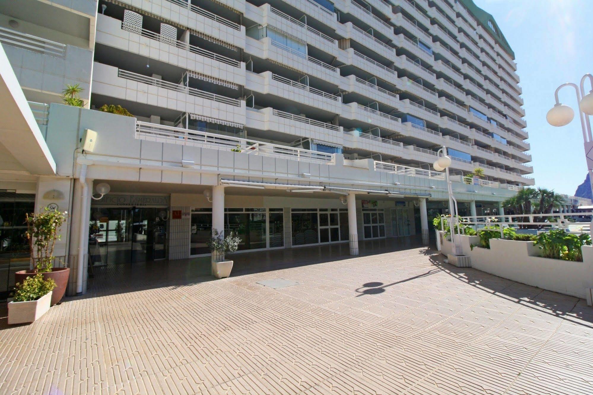 Esmeralda Unitursa Apartment *